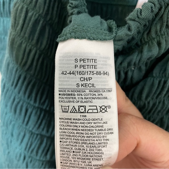 NWT Gap S Petite Smocked Green Jumpsuit Summer Wide Legs sleeveless - Picture 8 of 9